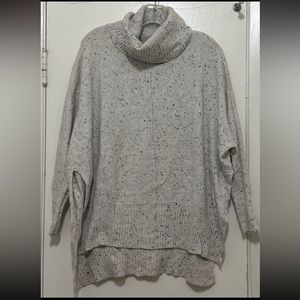 Jessica Simpson sweater